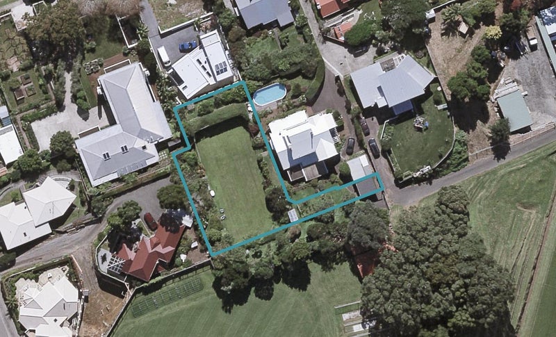 16 Niger Terrace, New Plymouth, New Plymouth - Carousel 1
