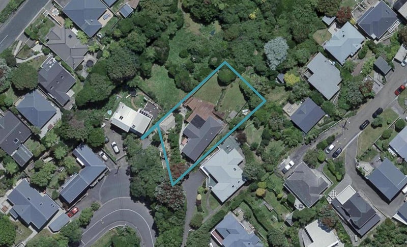 11 Madras Street, Khandallah, Wellington - Carousel 1