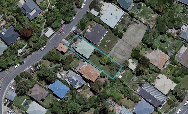 17 Ariki Road, Hataitai, Wellington - Carousel 1