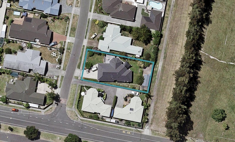 4 Jacaranda Place, Greenmeadows, Napier - Carousel 1