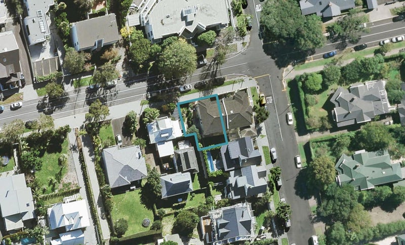 56 Sarsfield Street, Herne Bay, Auckland - Carousel 1
