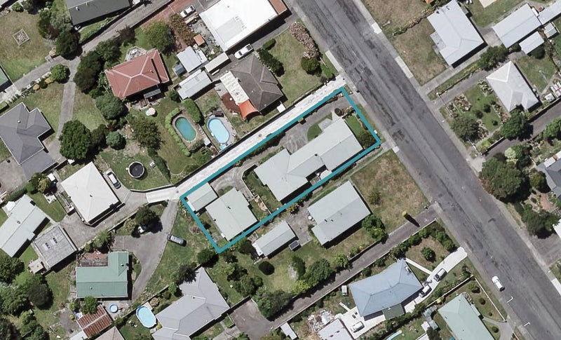 2/239 Warwick Road, Mayfair, Hastings - Carousel 1