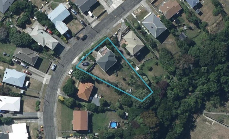 59 Waiuta Street, Titahi Bay, Porirua - Carousel 1