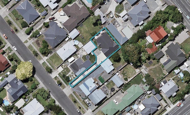 609A Avenue Road West, Saint Leonards, Hastings - Carousel 1