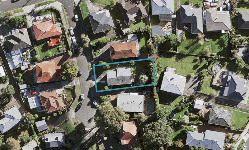 6 Kirkwood Place, New Windsor, Auckland - Carousel 1