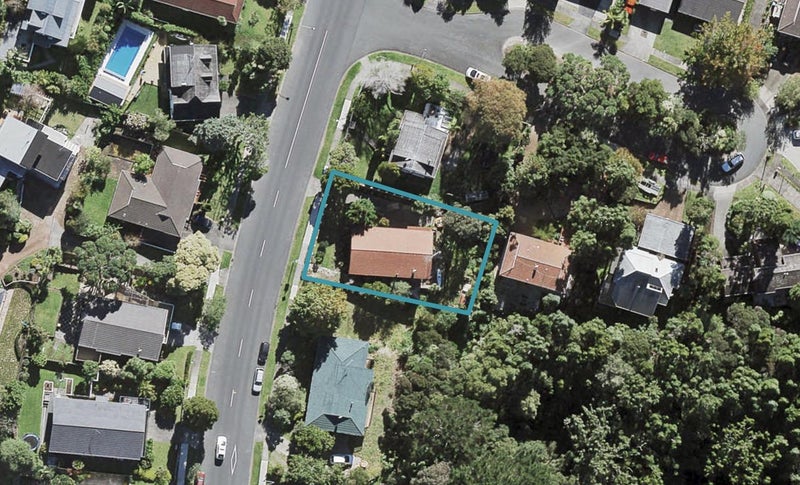90 Chelsea View Drive, Chatswood, Auckland - Carousel 1