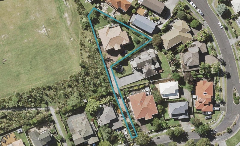 23 Arirang Rise, Pinehill, Auckland - Carousel 1