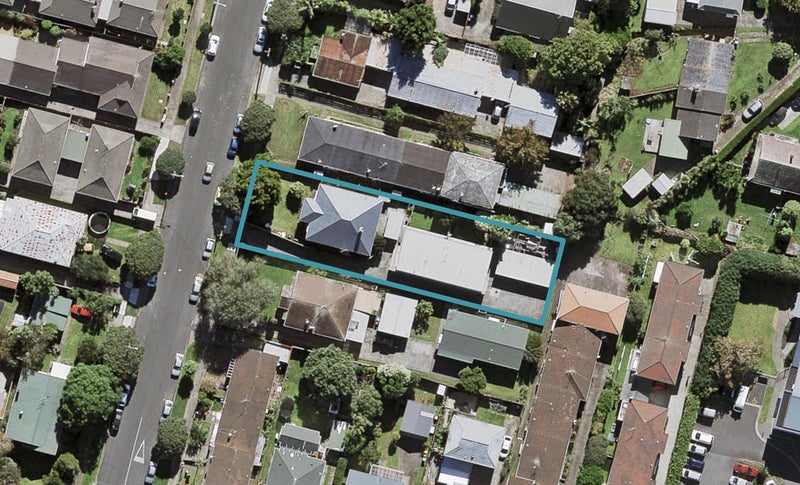 2/38 Kingsway Avenue, Sandringham, Auckland - Carousel 1