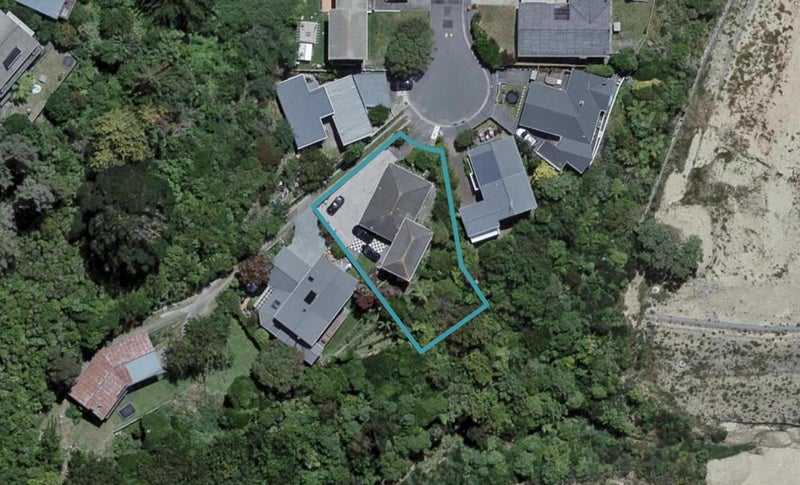 26 Breton Grove, Kingston, Wellington - Carousel 1