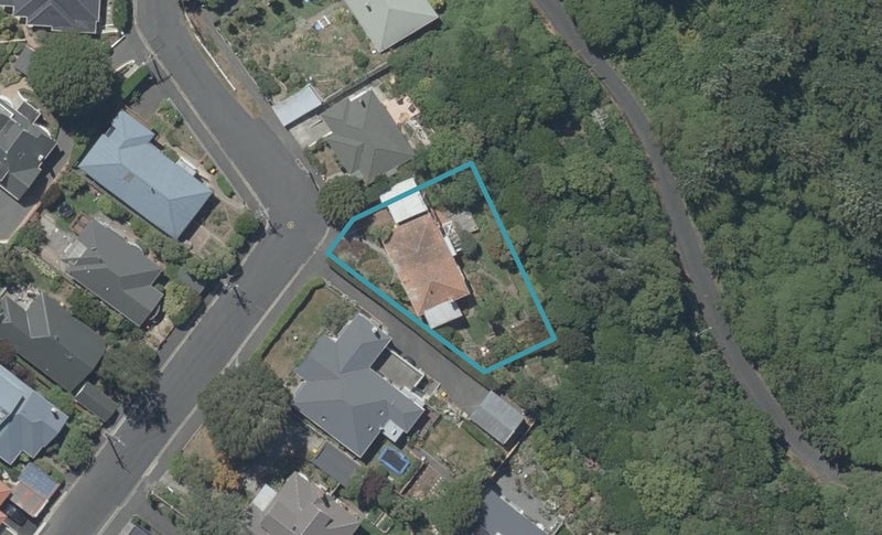 10 Cairnhill Street, Maori Hill, Dunedin - Carousel 1