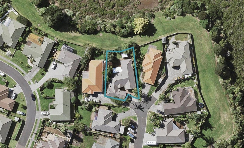 10 Corfield Way, Burswood, Auckland - Carousel 1