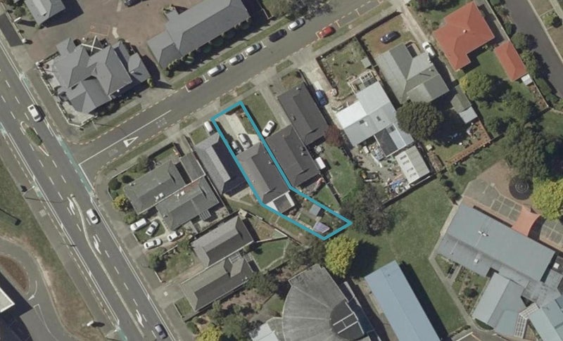 2A Newhaven Place, Roslyn, Palmerston North - Carousel 1
