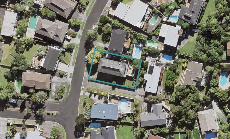 27 Chatswood Grove, Chatswood, Auckland - Carousel 1