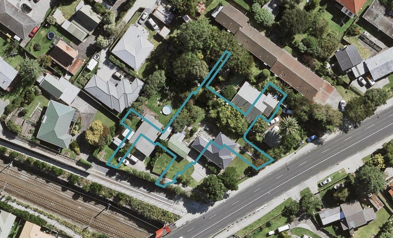 22 Red Arches Road, Henderson, Auckland - Carousel 1