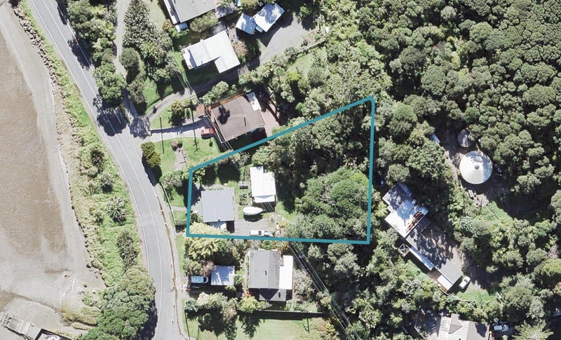 1200 Huia Road, Huia, Auckland - Carousel 1