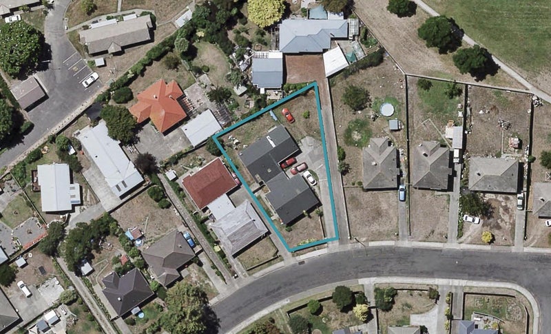 1108A Cunningham Crescent, Mayfair, Hastings - Carousel 1