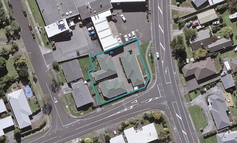 1/210 Mangorei Road, Merrilands, New Plymouth - Carousel 1