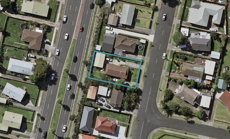 11 Dissmeyer Drive, Clover Park, Auckland - Carousel 1
