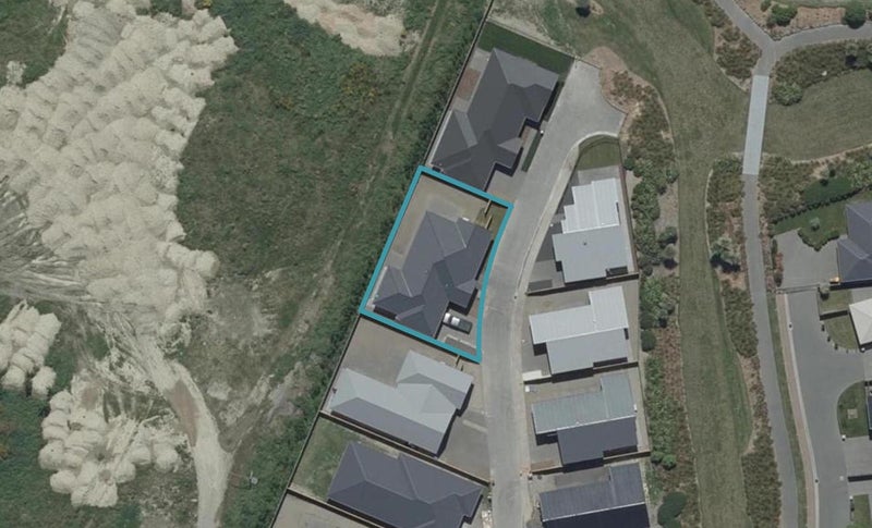 15 Ardnave Lane, Broomfield, Christchurch - Carousel 1