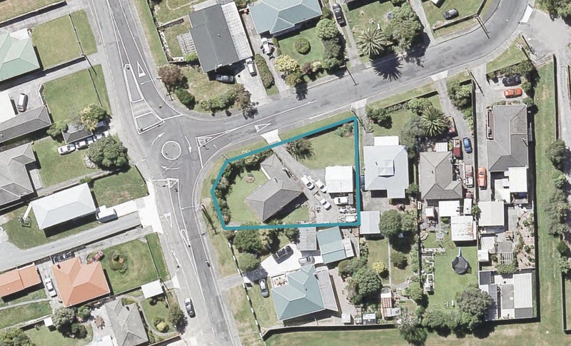 4 Moohan Street, Wainuiomata, Lower Hutt - Carousel 1