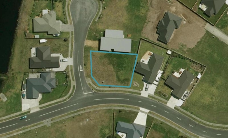 2 Kamahi Place, One Tree Point - Carousel 1