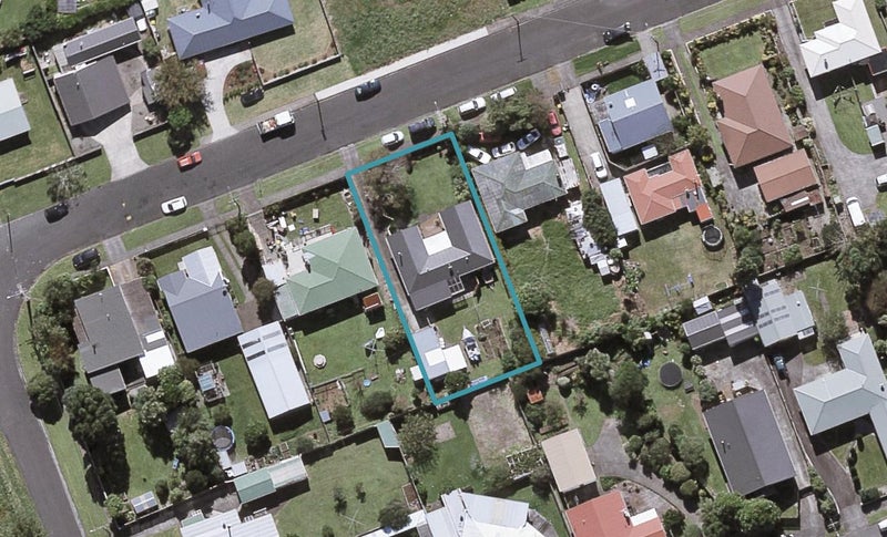 33 Davies Road, Hurdon, New Plymouth - Carousel 1