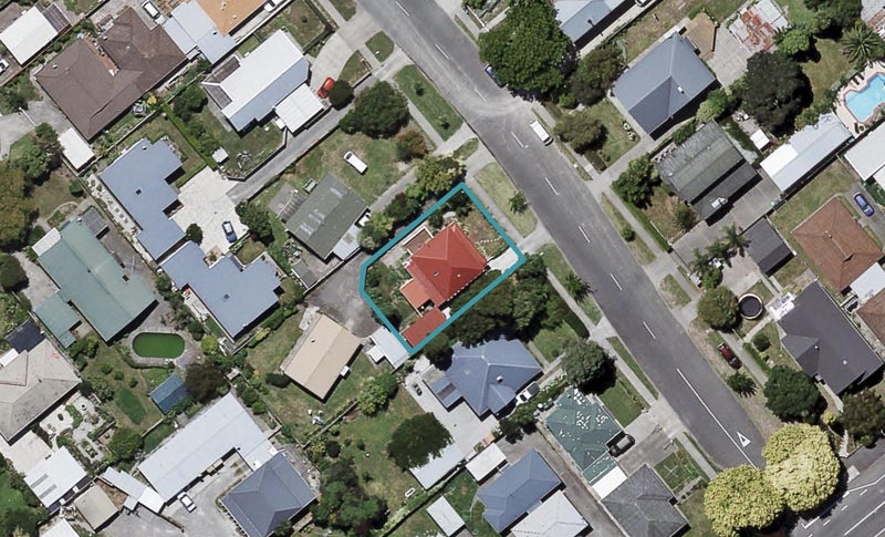 804 Eaton Road, Saint Leonards, Hastings - Carousel 1