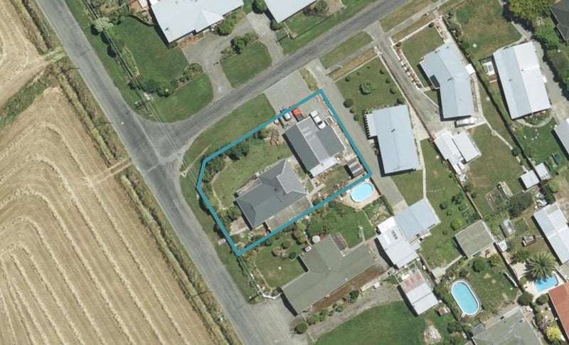 32 Vickerman Street, Grovetown, Blenheim - Carousel 1