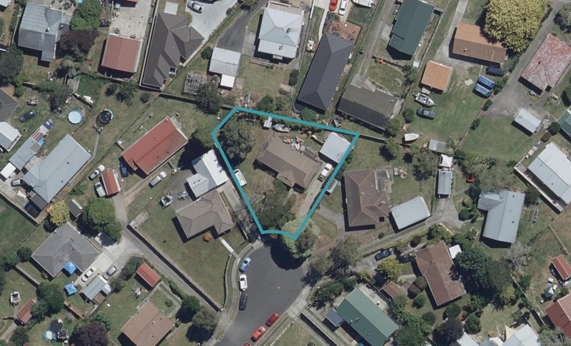 11 Johannes Court, Nawton, Hamilton - Carousel 1