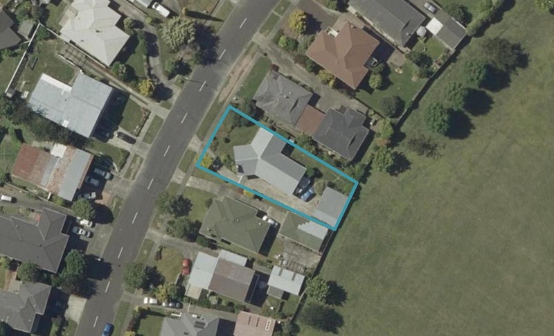 49 Wikiriwhi Crescent, Awapuni, Palmerston North - Carousel 1