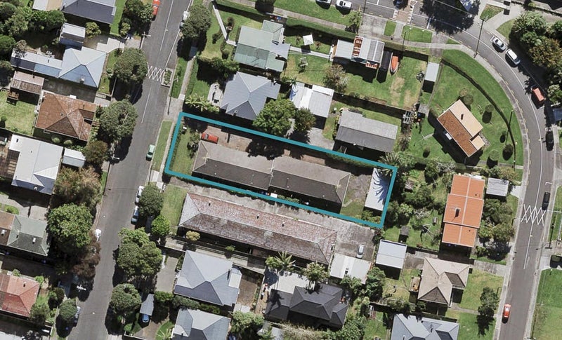 3/24 Kingsway Avenue, Sandringham, Auckland - Carousel 1