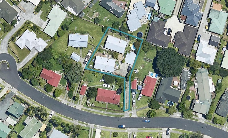 16B Redmond Street, Judea, Tauranga - Carousel 1