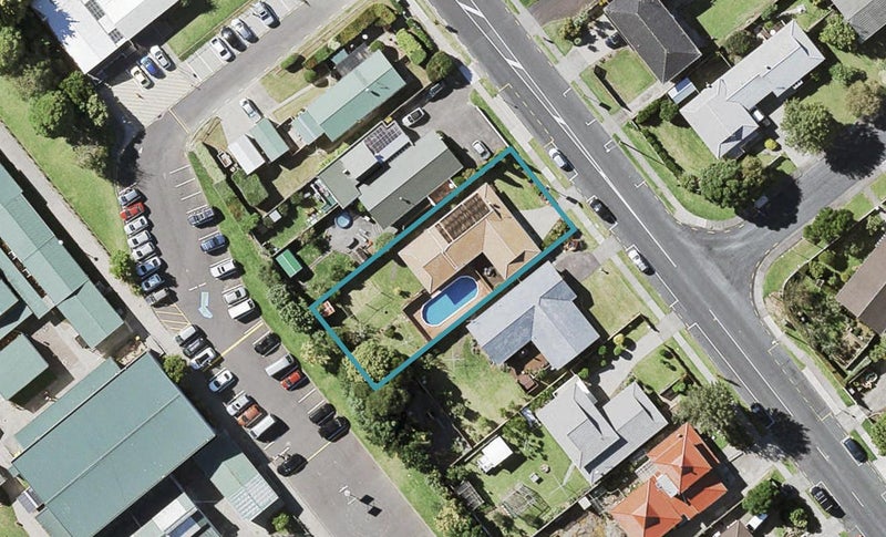 41 Sandspit Road, Cockle Bay, Auckland - Carousel 1