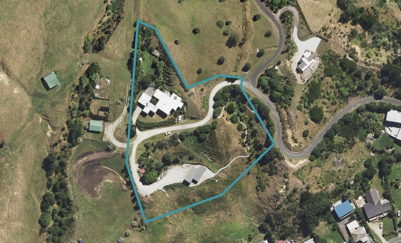 18B Sirrah Street, Okitu, Gisborne - Carousel 1