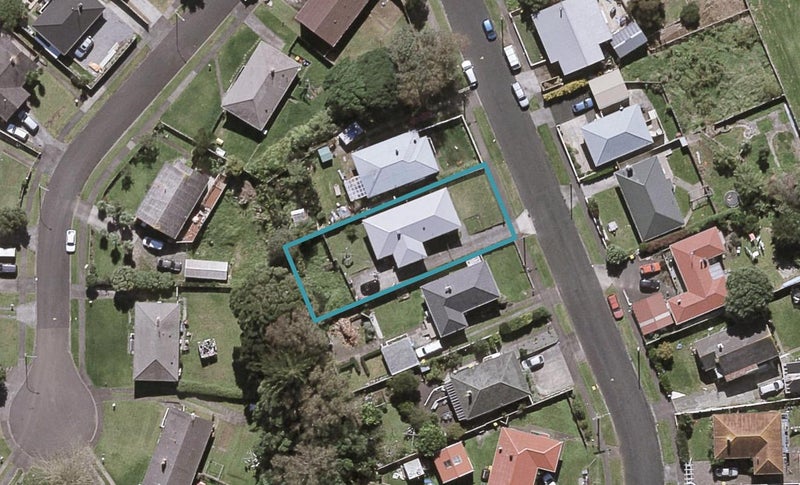 27 Endeavour Street, Marfell, New Plymouth - Carousel 1