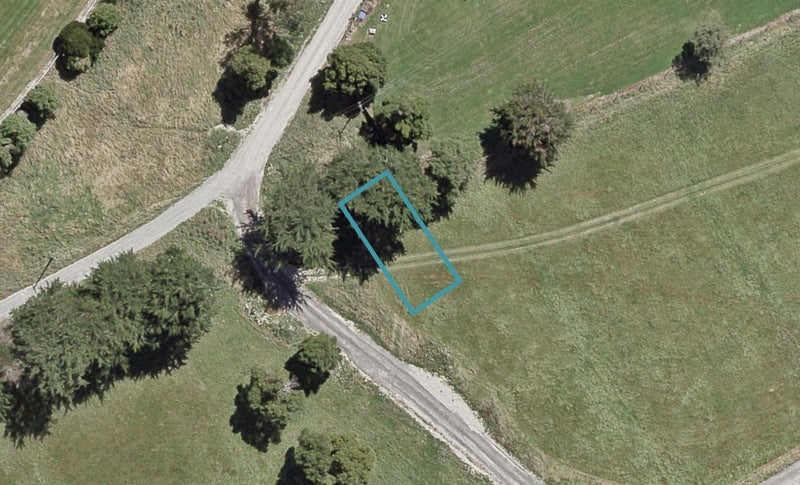 15 Orongomai Street, Wallaceville, Upper Hutt - Carousel 1