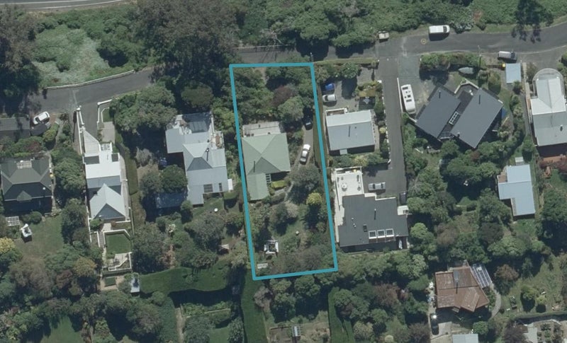 36 Marine Parade, Macandrew Bay, Dunedin - Carousel 1