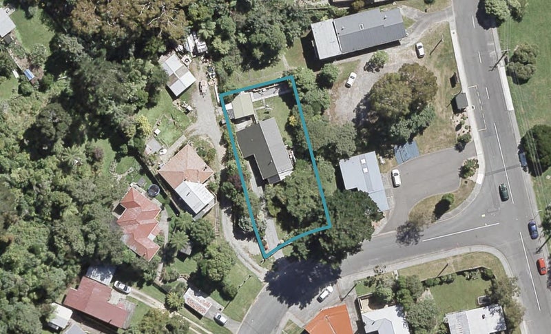 6 Jocelyn Crescent, Pinehaven, Upper Hutt - Carousel 1