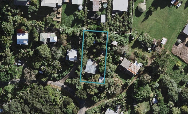 39 Beresford Avenue, Surfdale, Waiheke Island - Carousel 1