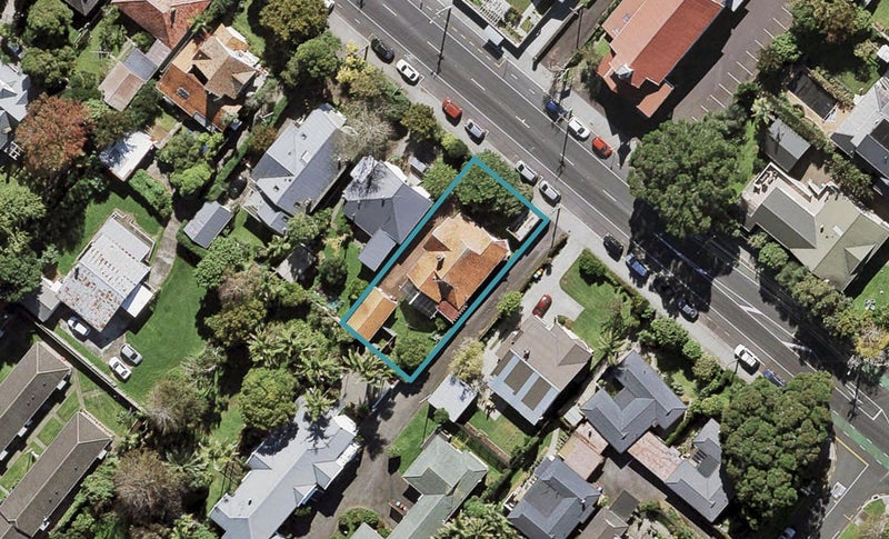13 Mount Albert Road, Mount Albert, Auckland - Carousel 1