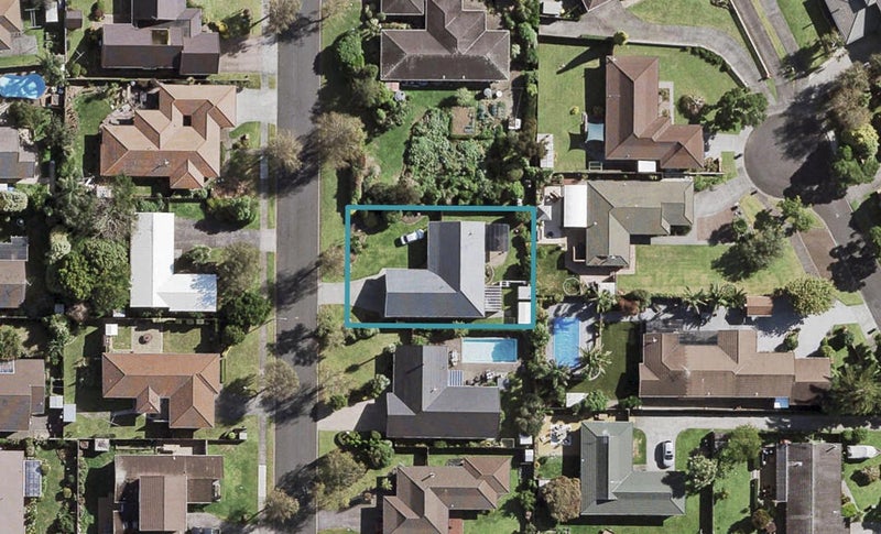 7 Foxbridge Lane, Conifer Grove, Takanini - Carousel 1