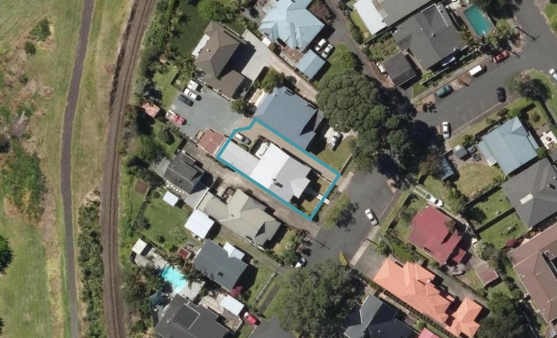 6 Hall Avenue, Regent, Whangarei - Carousel 1