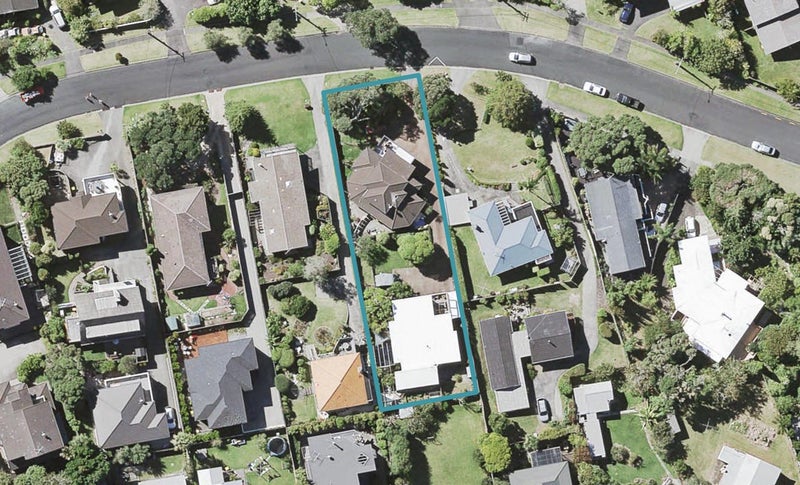2/22 Penzance Road, Mairangi Bay, Auckland - Carousel 1