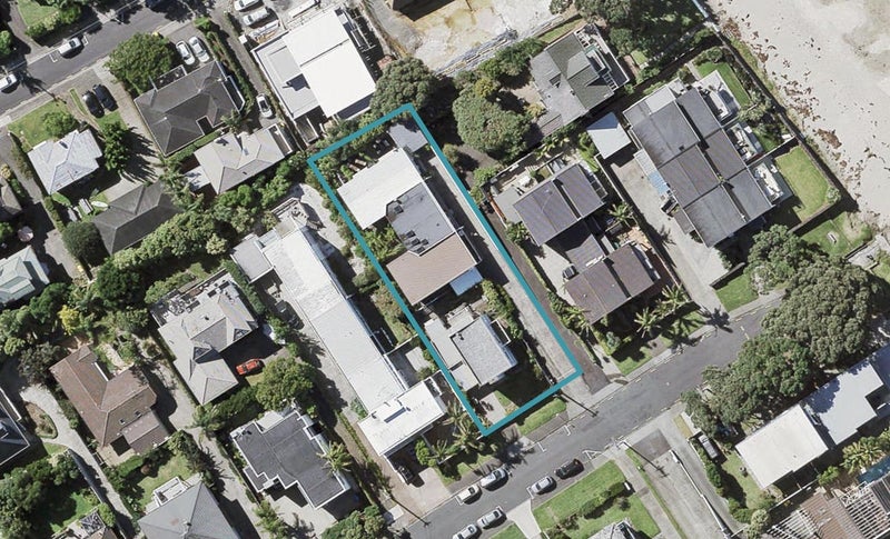 2/28 Sanders Avenue, Takapuna, Auckland - Carousel 1