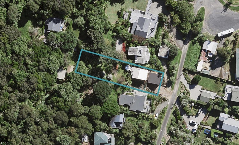 19 Miro Road, Palm Beach, Waiheke Island - Carousel 1