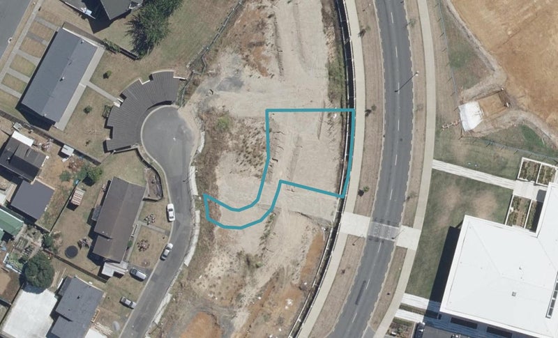 27 Boyack Drive, Temple View, Hamilton - Carousel 1