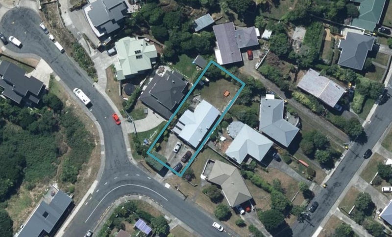 34 Tirowhanga Road, Paremata, Porirua - Carousel 1