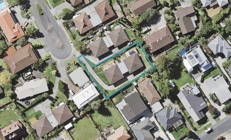 1/8 Tromie Place, Highland Park, Auckland - Carousel 1