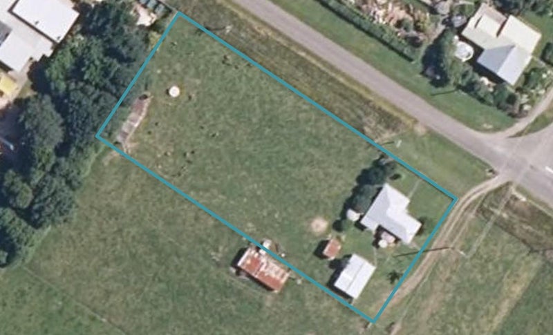 1 Post Office Road, Ballance - Carousel 1