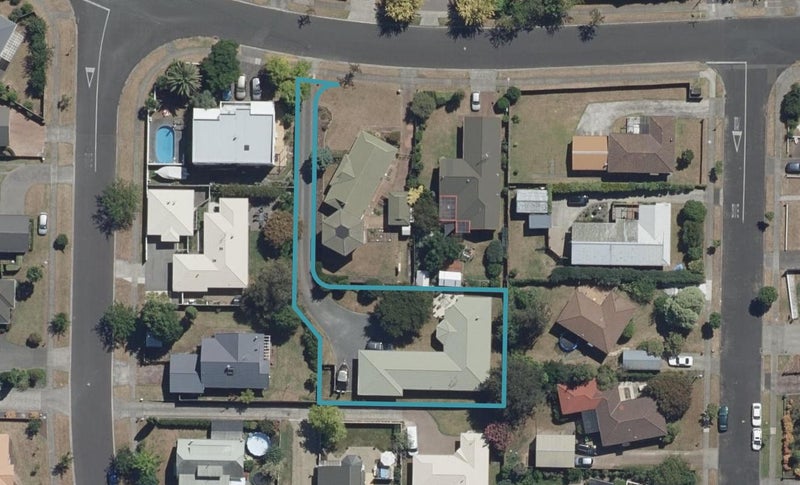 7 Rimmington Drive, Hamilton Lake, Hamilton - Carousel 1